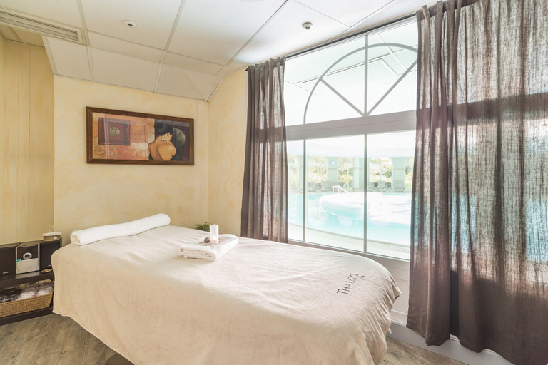 Bedroom 3, Residence Pierre & Vacances Premium Les Calanques des Issambres, Var