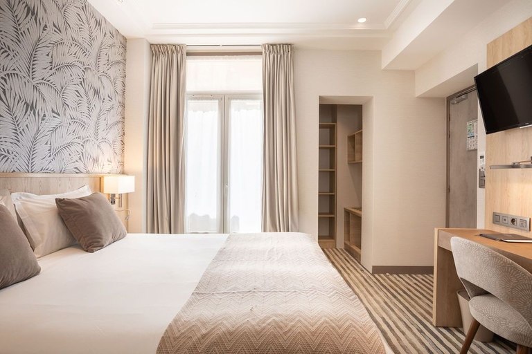 Bedroom 3, Prince Albert Lyon Bercy, Paris