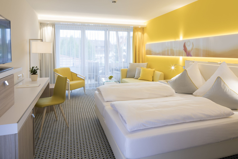 Bedroom 3, Sonnenhof Hotel & Restaurant, Ortenaukreis