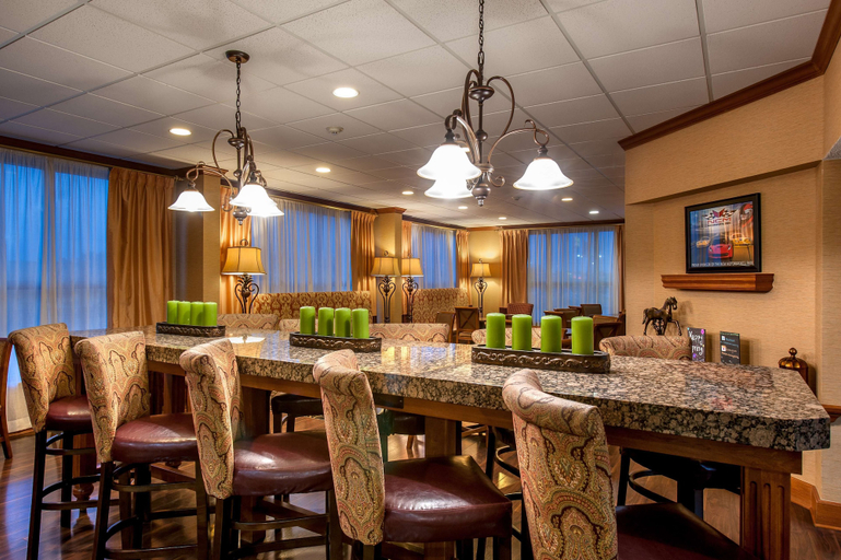 Food & Drinks 5, Hampton Inn by Hilton Bowling Green, Warren