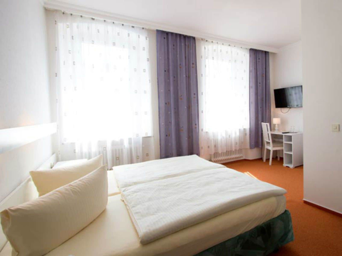 Bedroom 5, Hotel Promenade, Hof