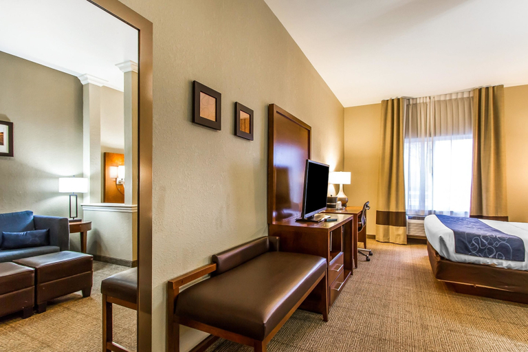Others 5, Comfort Suites Mattoon East, Coles