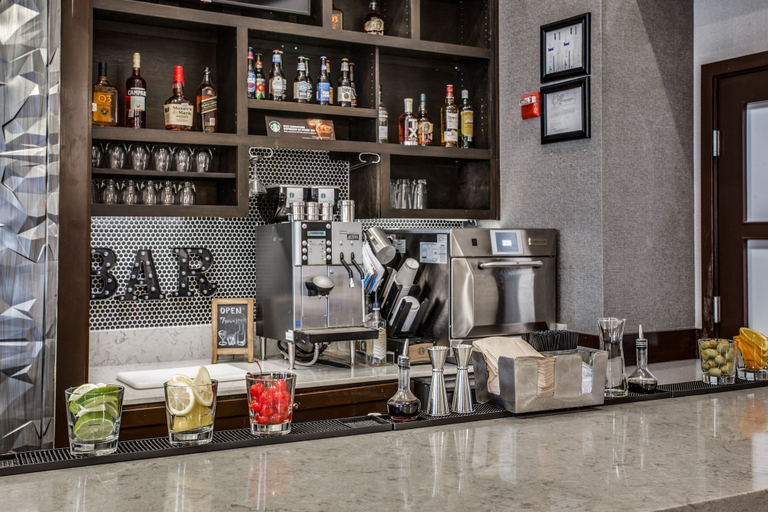 Food & Drinks 5, Hyatt Place Fort Worth Cityview, Fort Worth