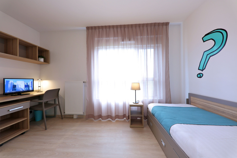 Bedroom 4, Apparteo Bordeaux, Gironde