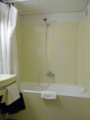 Bathroom 3, Hôtel Alerion, Moselle