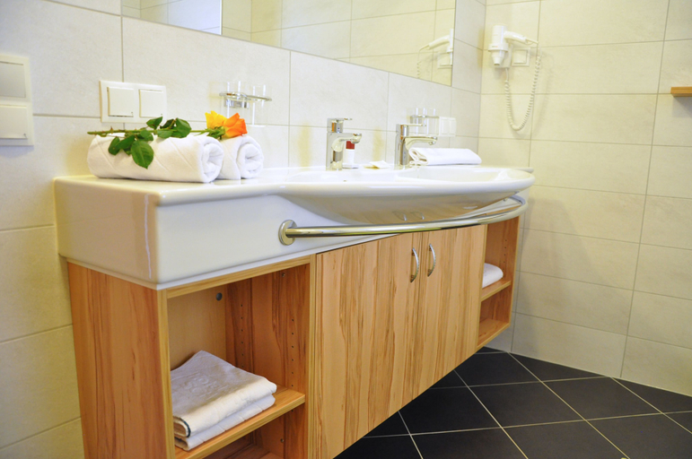 Bathroom 3, Appartement Schattauer, Sankt Johann im Pongau
