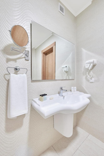 Bathroom 5, Praga Hotel, Tashkent City