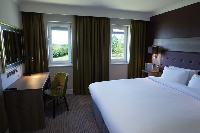 Bedroom 3, Wychwood Park, Cheshire East
