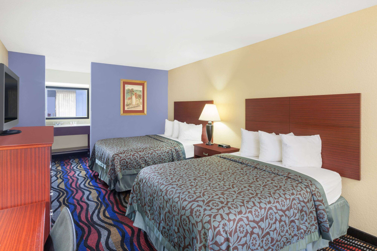 Bedroom 3, Days Inn by Wyndham Uvalde, Uvalde