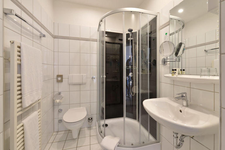Bathroom 5, Hotel Stadt Hameln, Hameln-Pyrmont