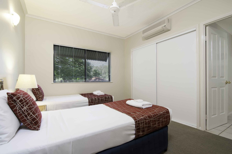 Bedroom 3, Bay Villas Resort, Douglas