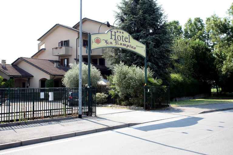 Exterior & Views 2, Hotel Ristorante La Rampina, Milano
