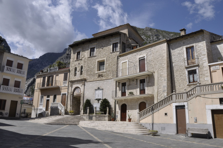 Exterior & Views 2, Da Oreste Affittacamere, Chieti
