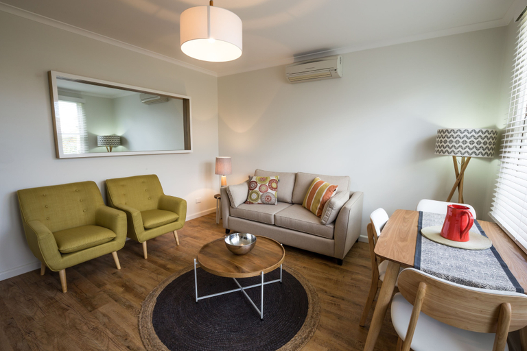 Others 5, The Riversleigh, E. Gippsland - Bairnsdale