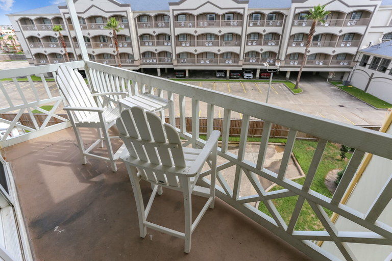 Others 4, Victorian 3322-coastal Vibe, Galveston