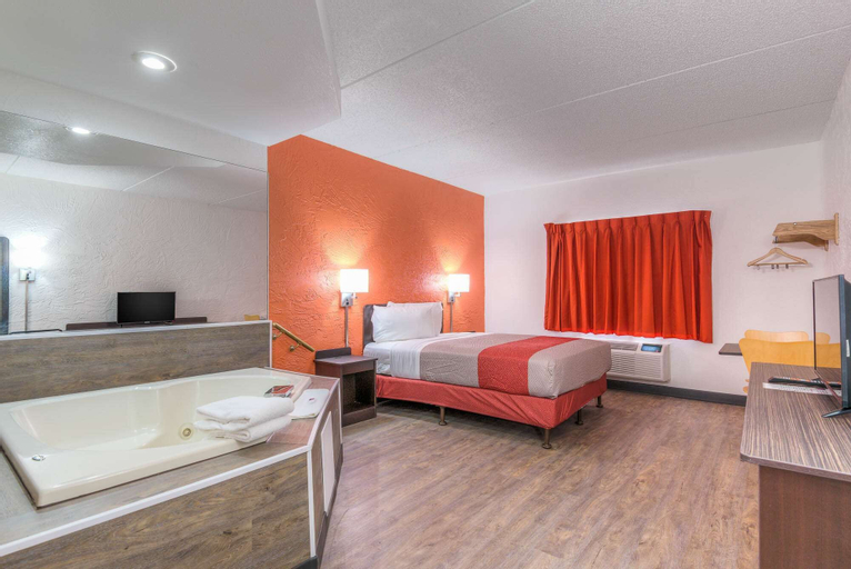 Bedroom 3, Motel 6 Bridgeview, IL, Cook