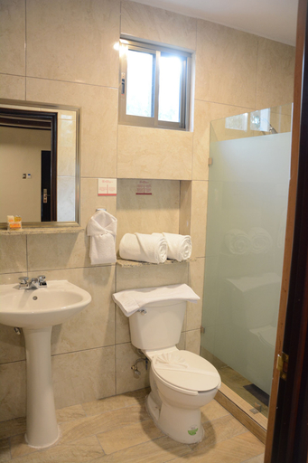 Bathroom 5, Hotel Hacienda Inn Aeropuerto, Mérida