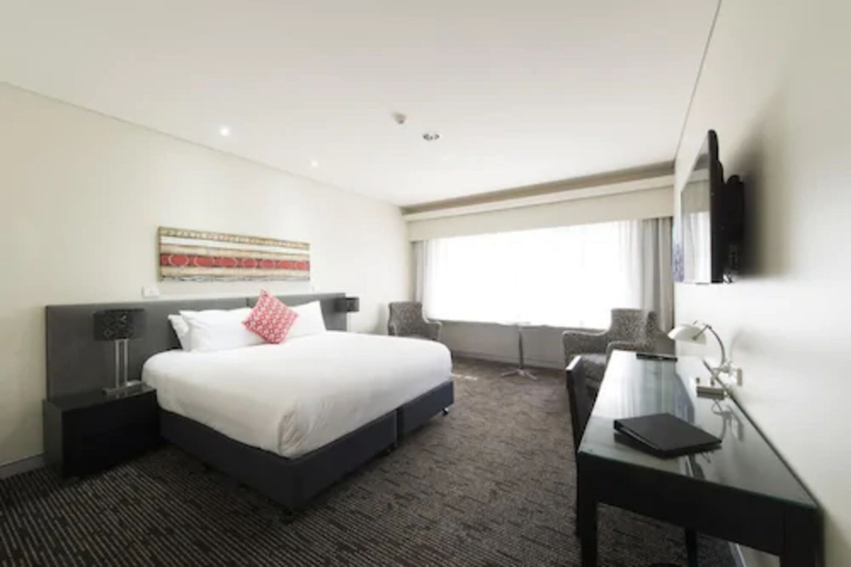 Bedroom 4, The Colmslie Hotel, Morningside