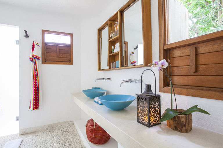 Bathroom 5, Mahekal Beach Front Resort & Spa, Cozumel