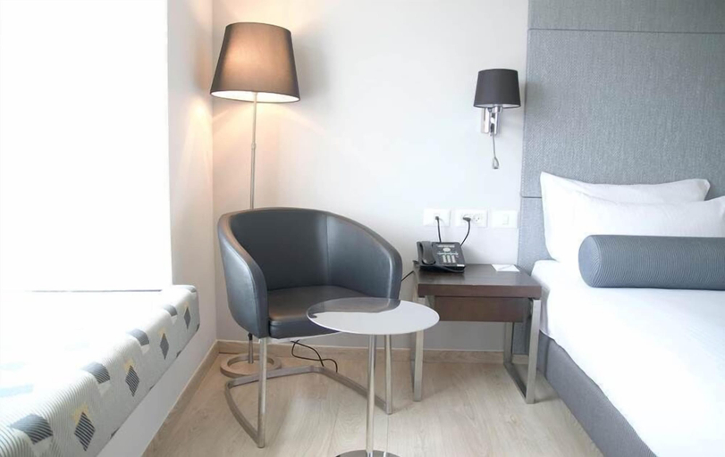Bedroom 5, Benjamin Herzliya Business Hotel