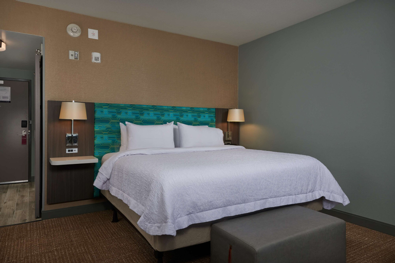 Bedroom 3, Hampton Inn Sherwood Portland, Washington