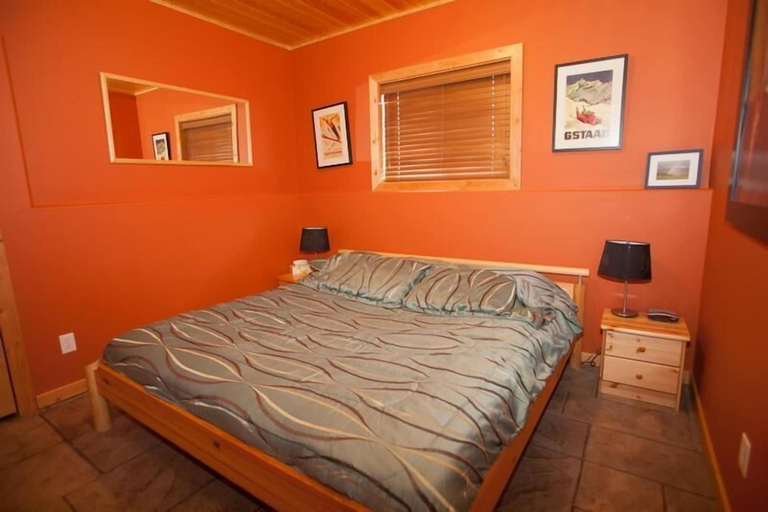 Bedroom, Silver Bullet Inn by Apex Accommodations, Okanagan-Similkameen
