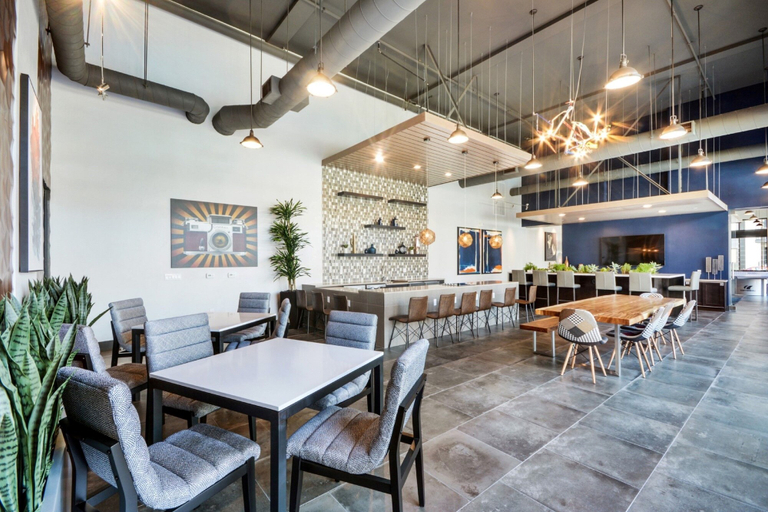 Food & Drinks 5, Bluebird Suites near Facebook HQ, San Mateo