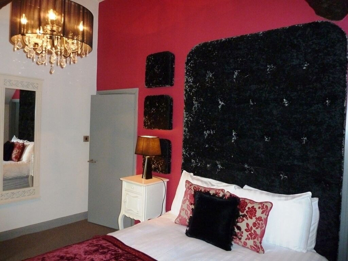 Bedroom 2, The Manor House, Derbyshire