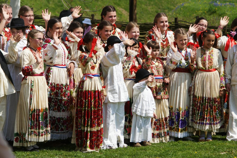 Others 5, Tradicije Čigoč, Sisak