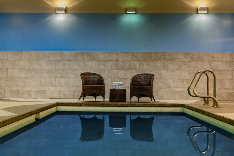 Sport & Beauty 2, Bellstar Suites at Solara Resort, Division No. 15