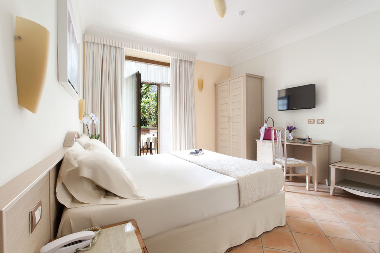 Bedroom 3, Relais Villa Angiolina, Napoli