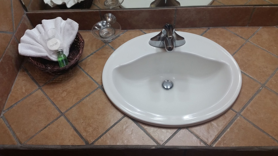 Bathroom 4, Hacienda Suites Loreto, Comondú