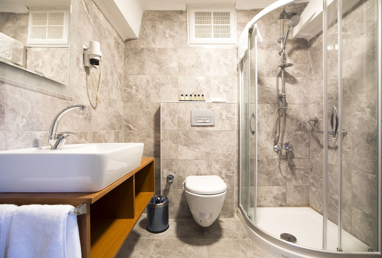Bathroom 5, Bonjo Club Resort, Ayvalık