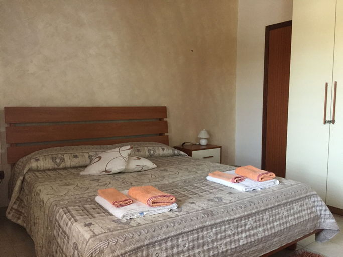 Bedroom 5, Rudy Arenaile, Syracuse