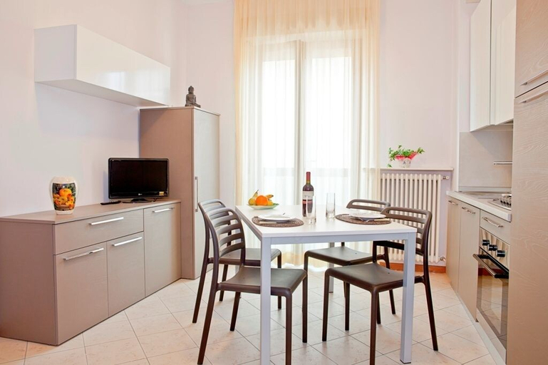 Others 4, Residence le Stelle, Rimini