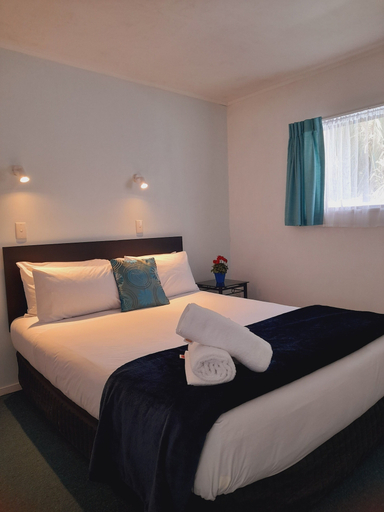 Bedroom 2, Marlin Court Motel, Far North