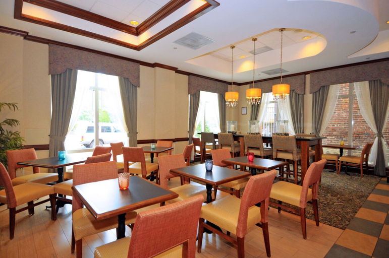 Food & Drinks 5, Hampton Inn Alexandria-Old Town/King St. Metro, Alexandria