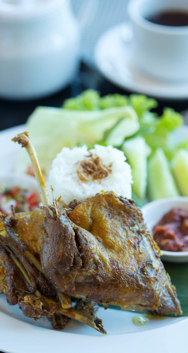 Food & Drinks 19