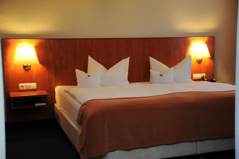Bedroom 4, Hotel Rheinischer Hof, Heinsberg