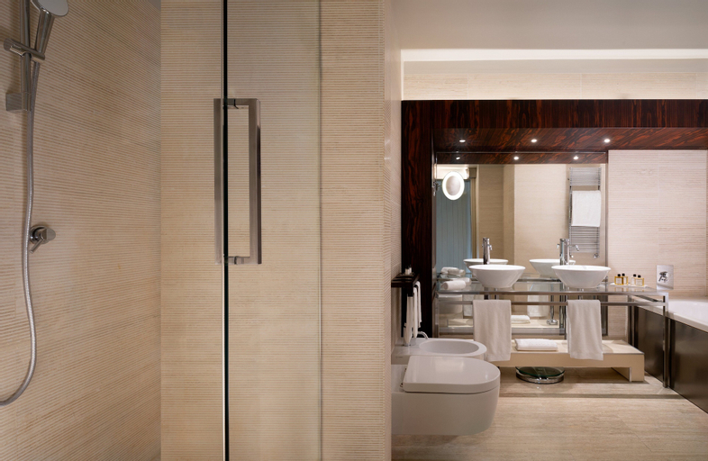 Bedroom 4, Sina The Gray, Milano