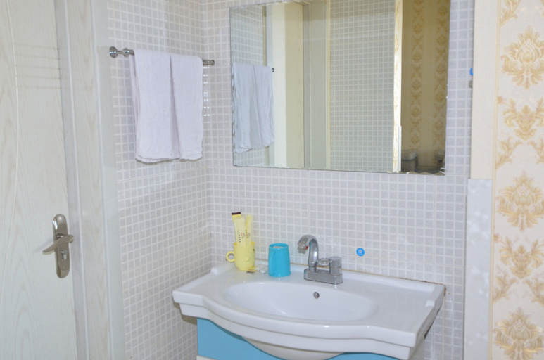 Bathroom 4, Lan Zhou Long Shang View Room, Lanzhou