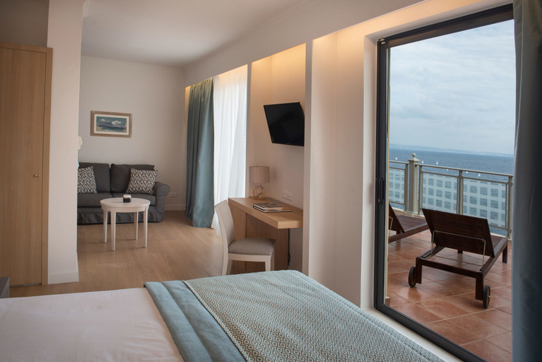 Bedroom 3, Chios Chandris Hotel, North Aegean