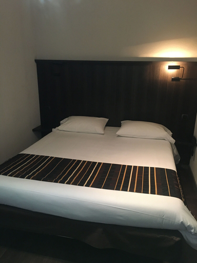 Bedroom 3, Hotel Kyriad Rodez, Aveyron