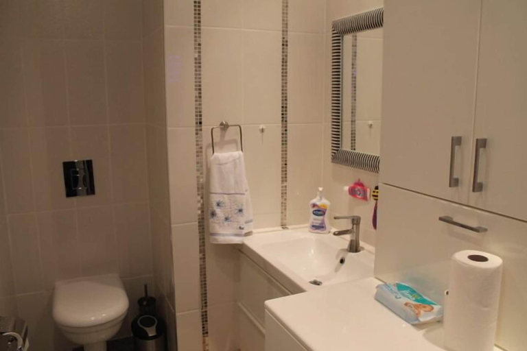 Bathroom 3, Dream Of Holiday, Yıldırım