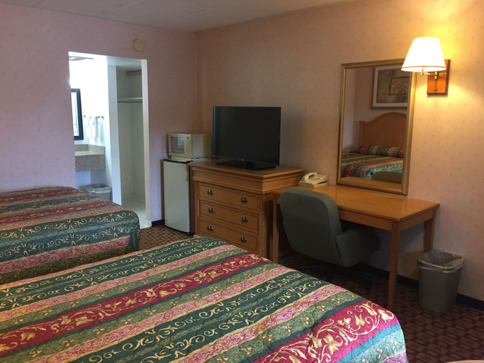 Bedroom 3, Stardust Motel, Dupage
