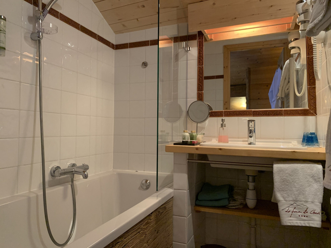 Bathroom 4, La Ferme du Chozal, Savoie