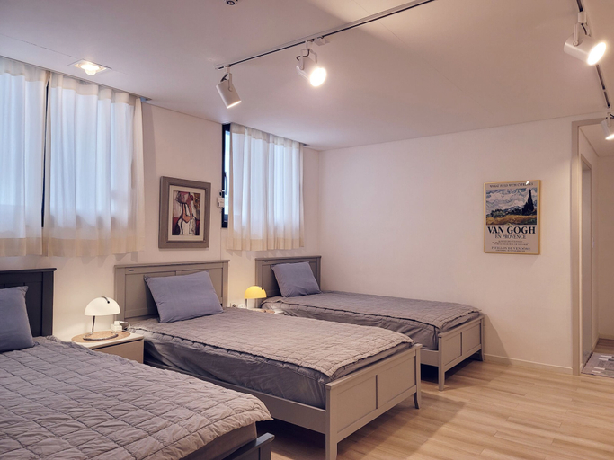 Bedroom 3, Gallery Family Hotel, Muan