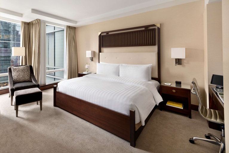 Bedroom 3, Shangri-La Toronto, Toronto