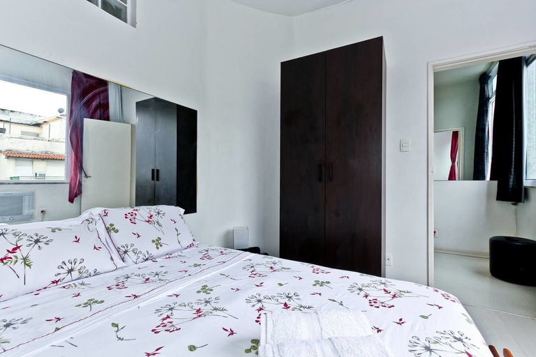 Bedroom 3, 2 Bedroom on Beach Block 202 Holiday Home 2, Rio de Janeiro