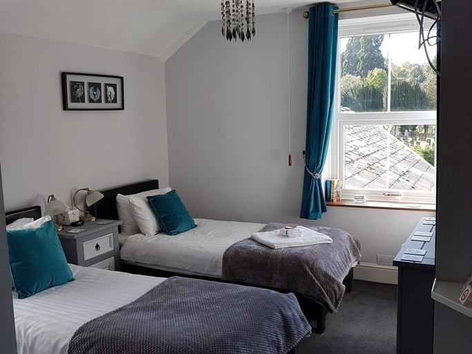 Bedroom 2, Bronwye Guest House, Powys